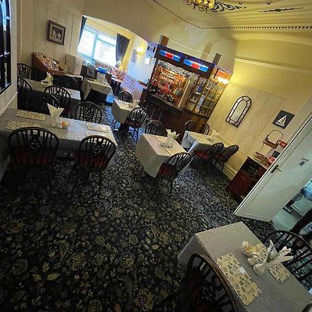 Nevele Bed & Breakfast Blackpool Bagian luar foto