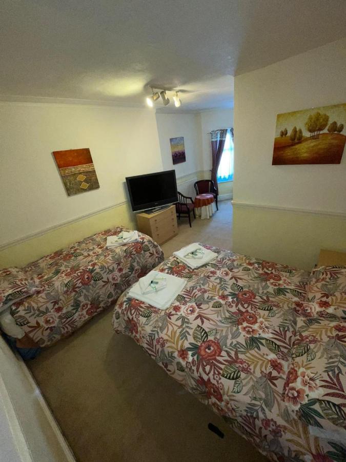 Nevele Bed & Breakfast Blackpool Bagian luar foto