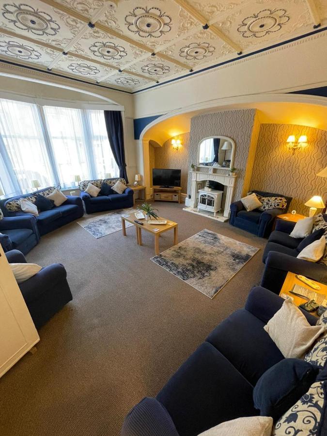 Nevele Bed & Breakfast Blackpool Bagian luar foto