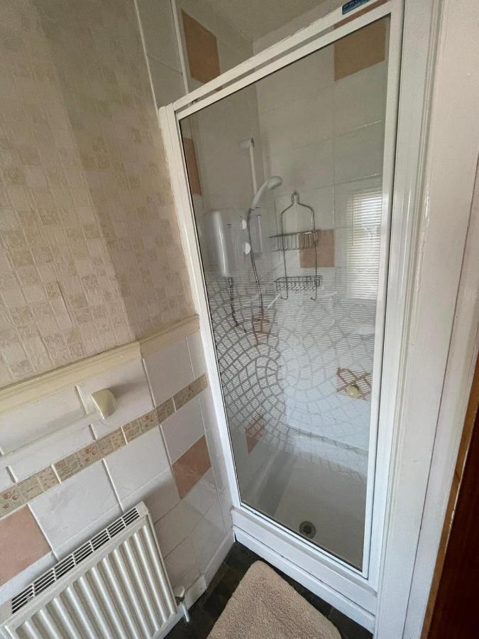 Nevele Bed & Breakfast Blackpool Bagian luar foto
