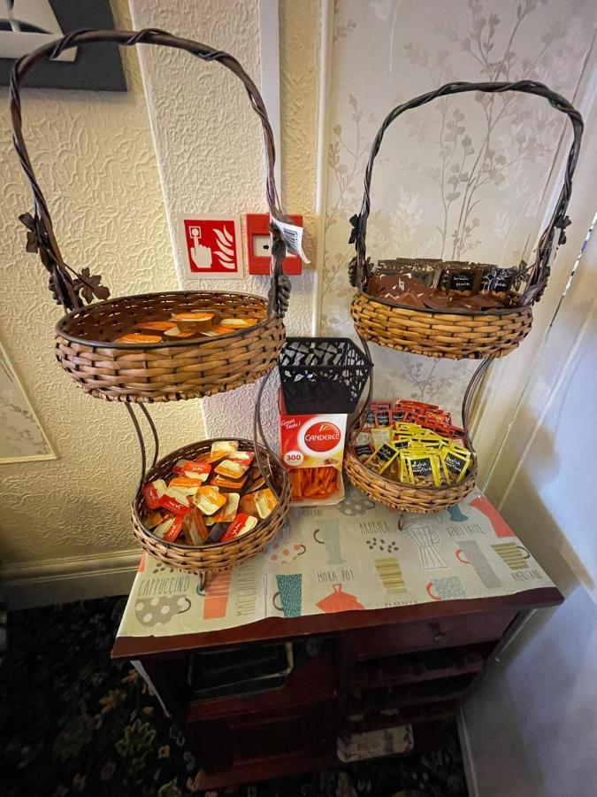 Nevele Bed & Breakfast Blackpool Bagian luar foto